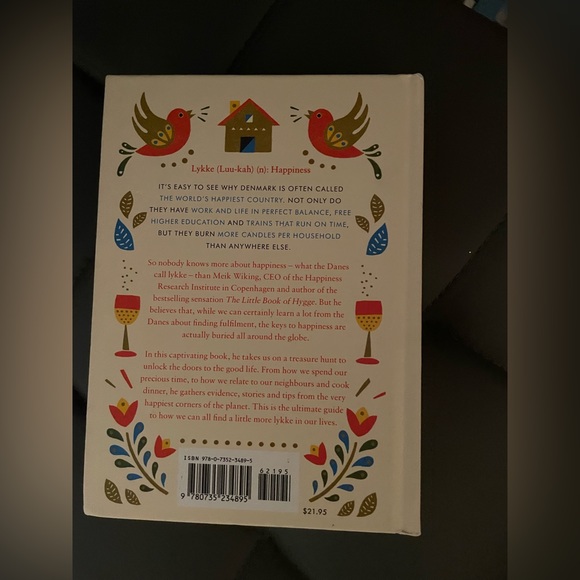 The Little Book of Lykke by Mei Wiking - Picture 2 of 4